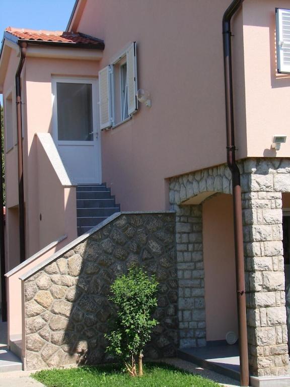 קרק Premium Apartment Near Center And Beach With Parking מראה חיצוני תמונה